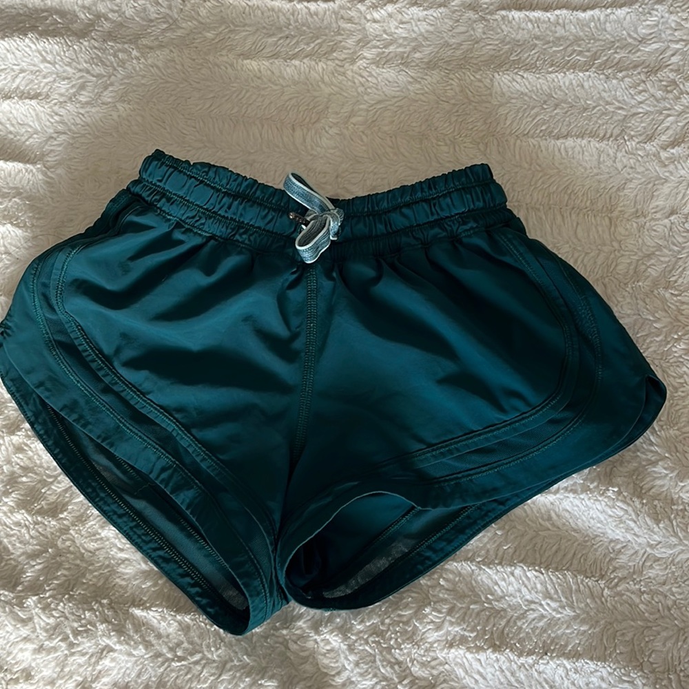 Lululemon Athletica OG Hotty Hot short LR 2.5” (version 1)